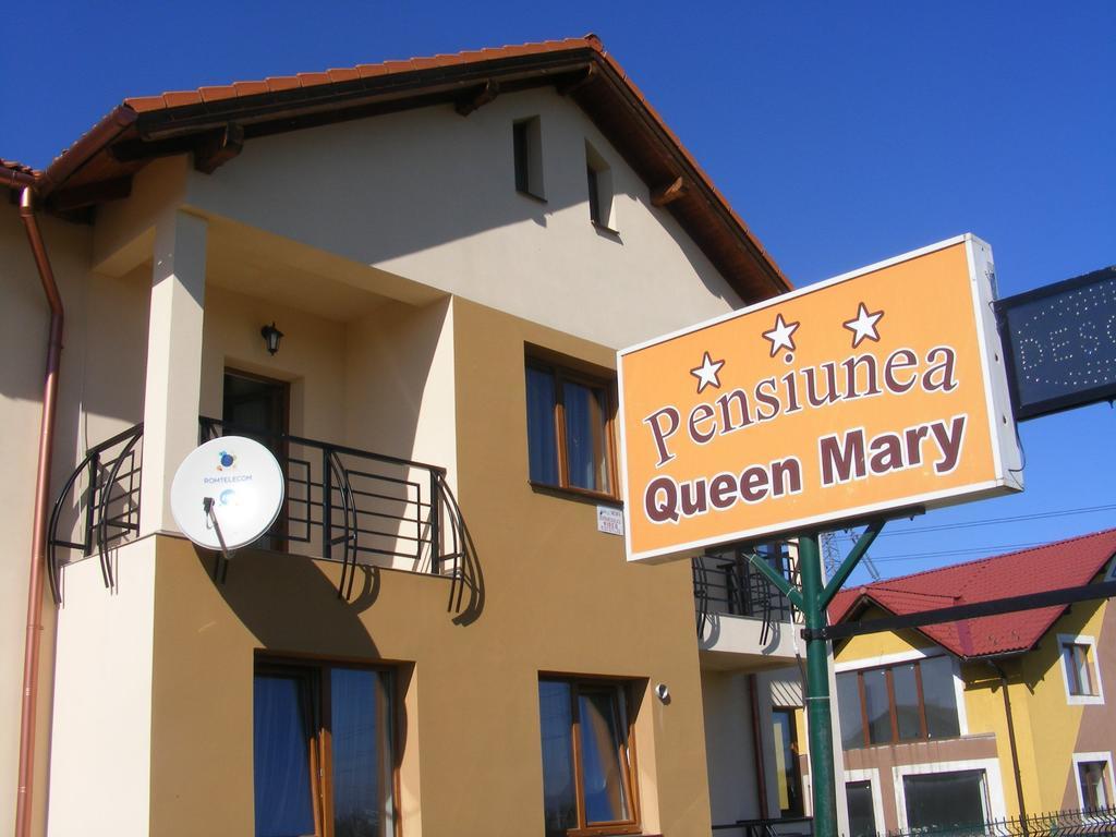 Pensiunea Queen Mary Sanpetru Exterior photo